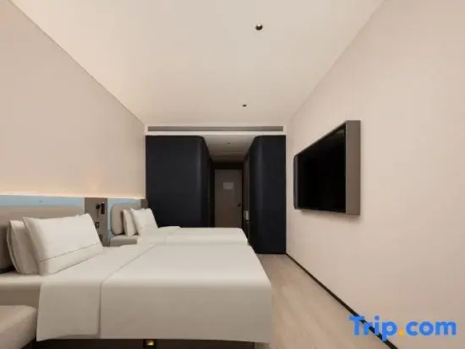 Superior Twin room with river view