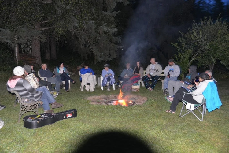 'eh' Canadian Lodge