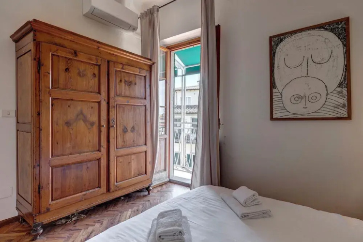 Palestro Apartment by Mamo Florence