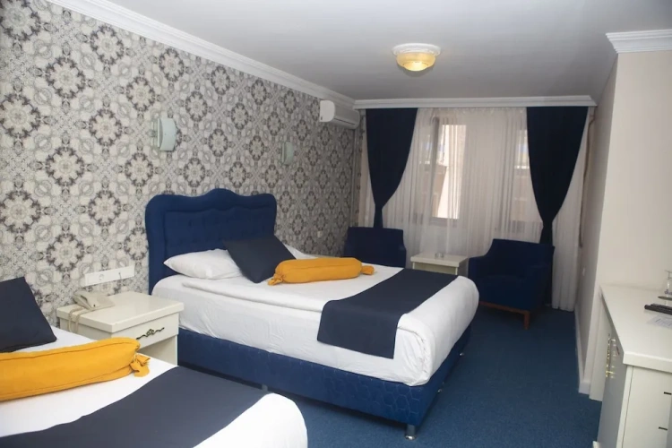 Standard Triple Family room