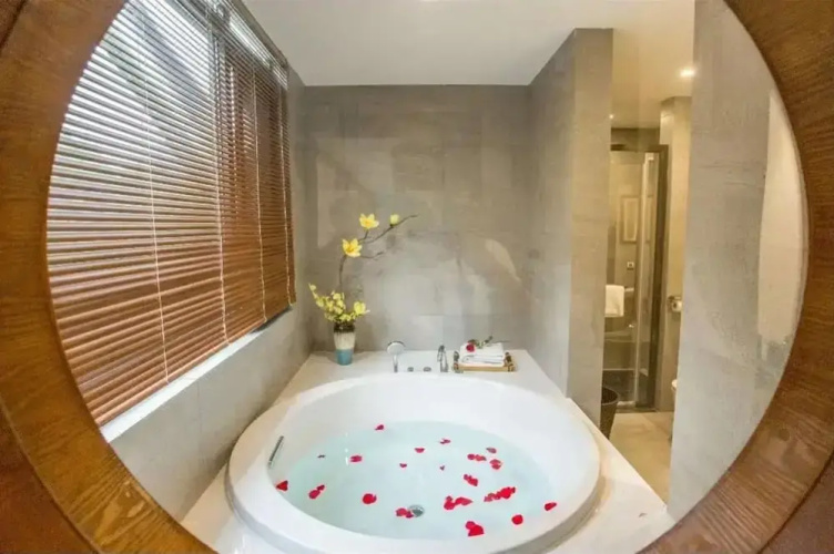 Yangshuo Mountain River Ballad Hotel