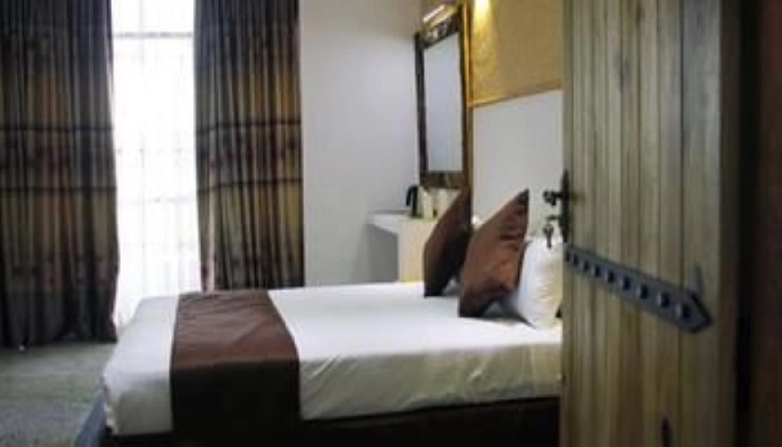 The Tenth Hotel