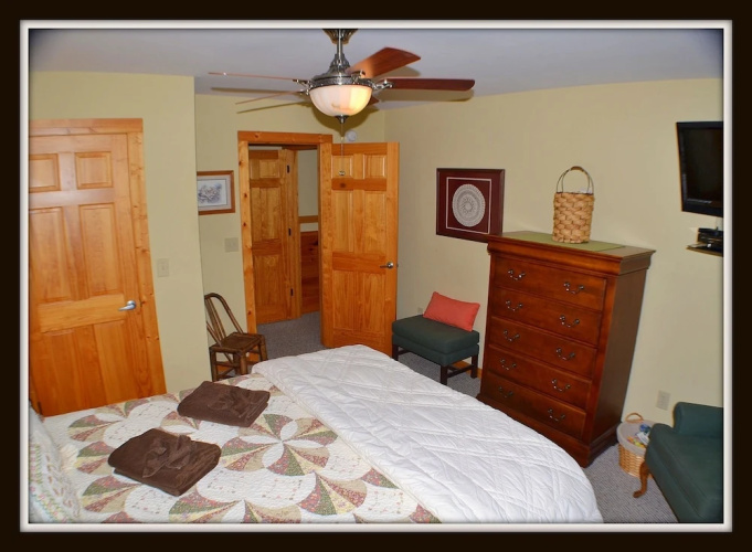 Spurling Hill Way Cabin 2830 - 2 Br cabin by RedAwning