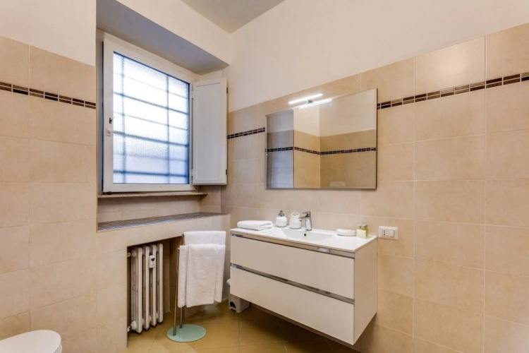Modern 2 bed Flat in San Giovanni