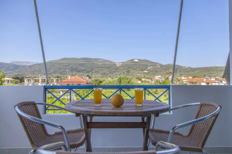 Thanasis Studios