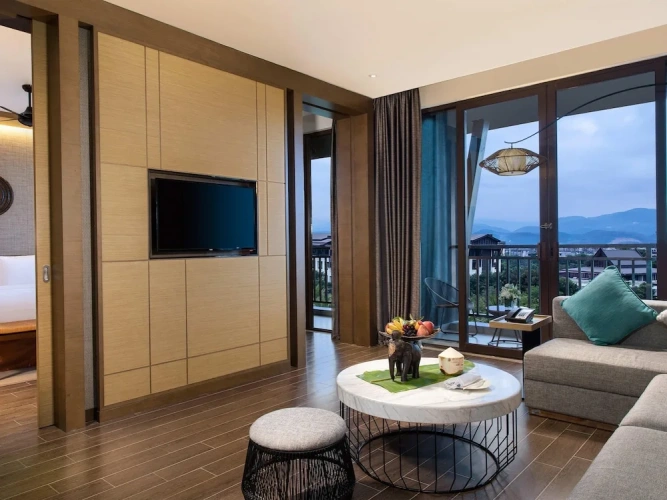 Deluxe Double Suite with balcony