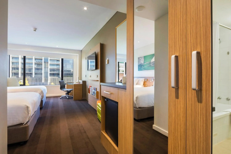 Crowne Plaza Canberra by IHG