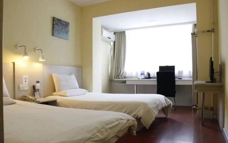Hanting Express Beijing Desheng Men