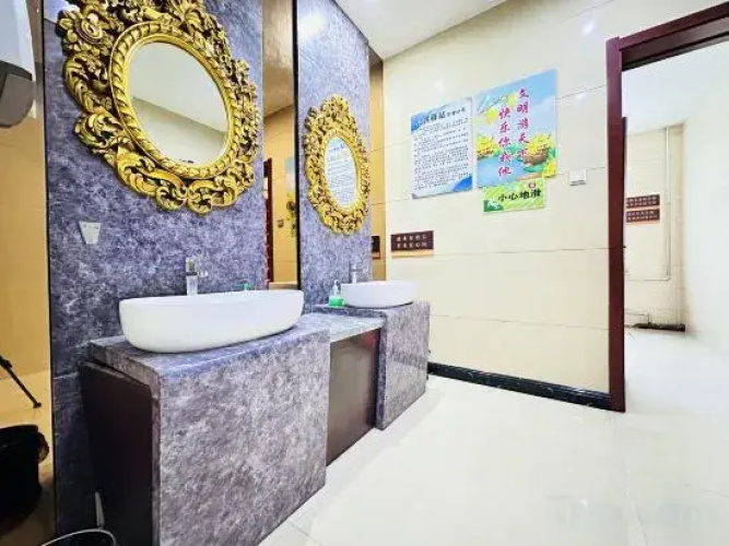 Century Hotel