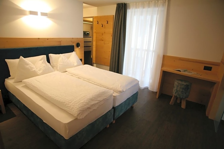 Suite with balcony