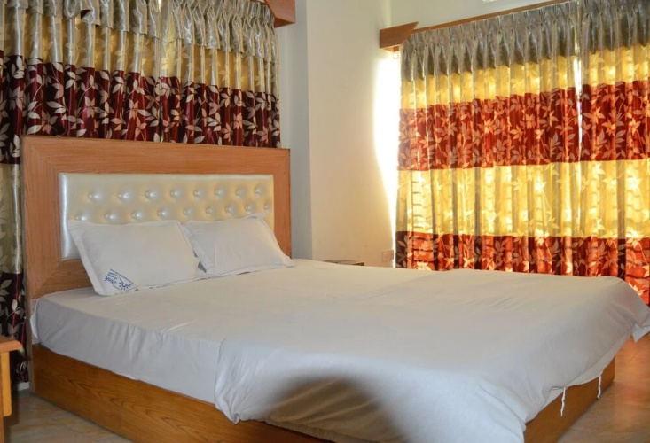 Hotel Pink Shore