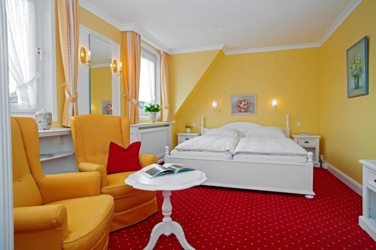 Standard Double room with view