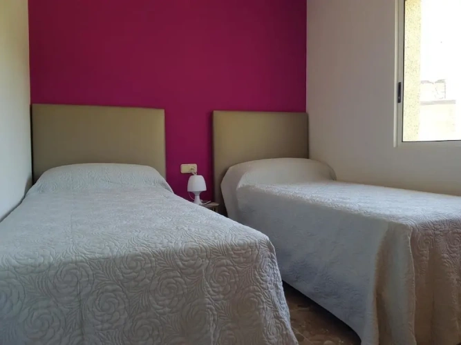 4 Bedrooms Villa