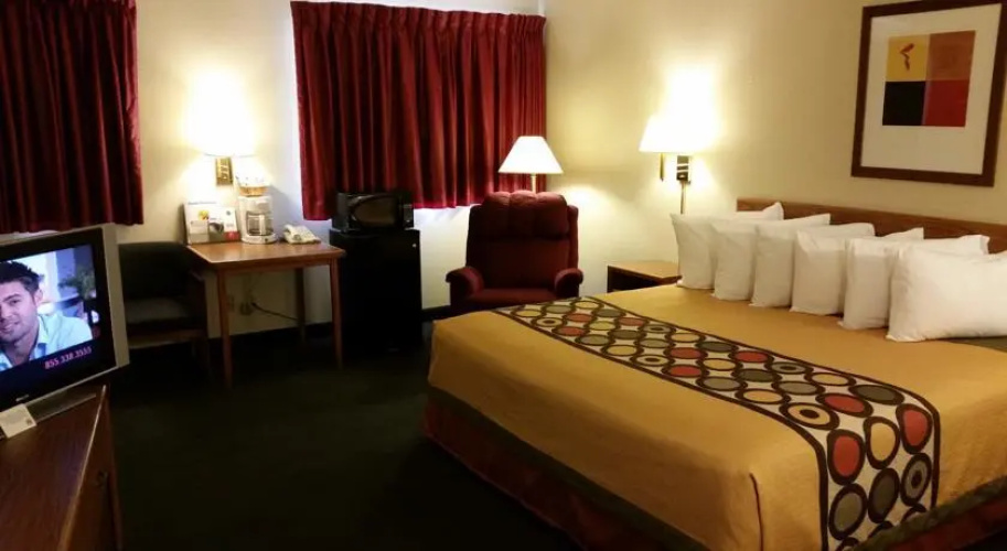 Super 8 Trinidad