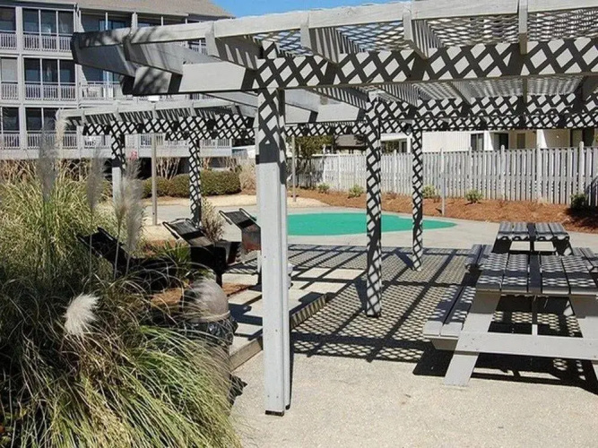 Pelican's Landing 132 - 3 Br Condo