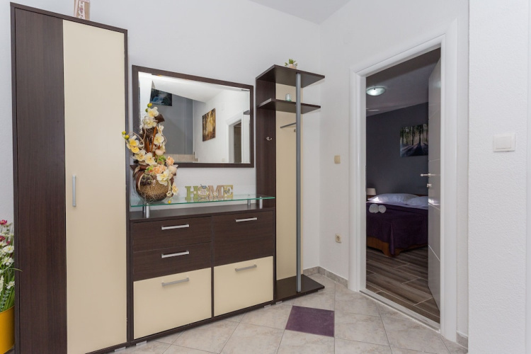Villa Caper