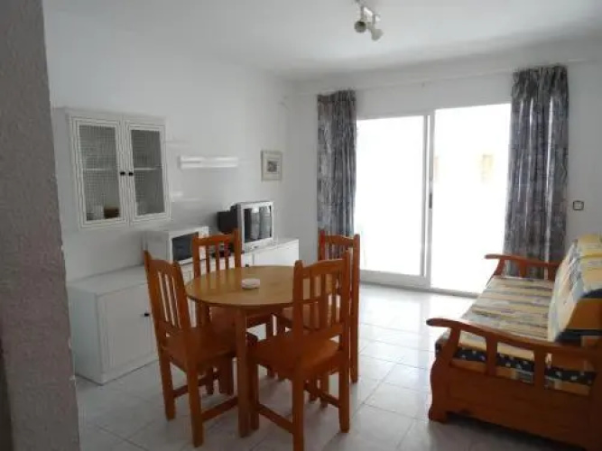 Apartamentos Nova Romana Casa Azahar