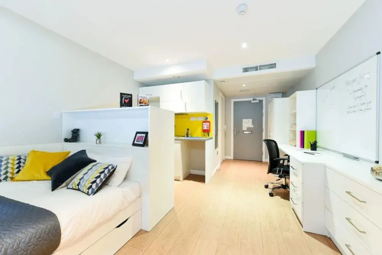 Student Only Merchant Studios in Glasgow