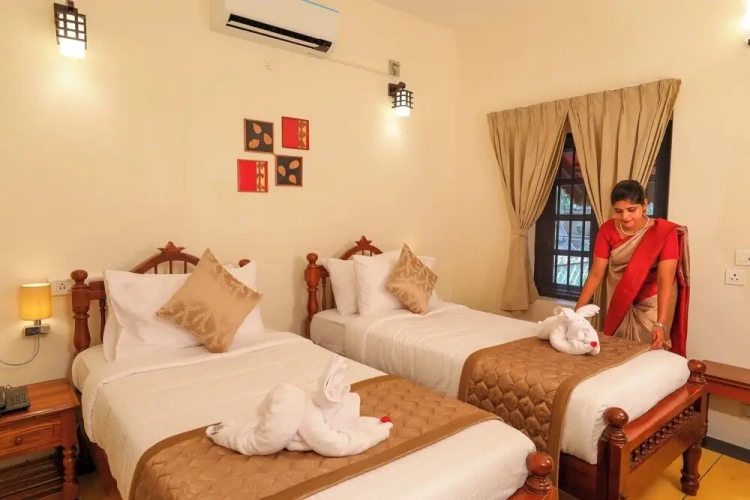 2 Bedrooms Villa