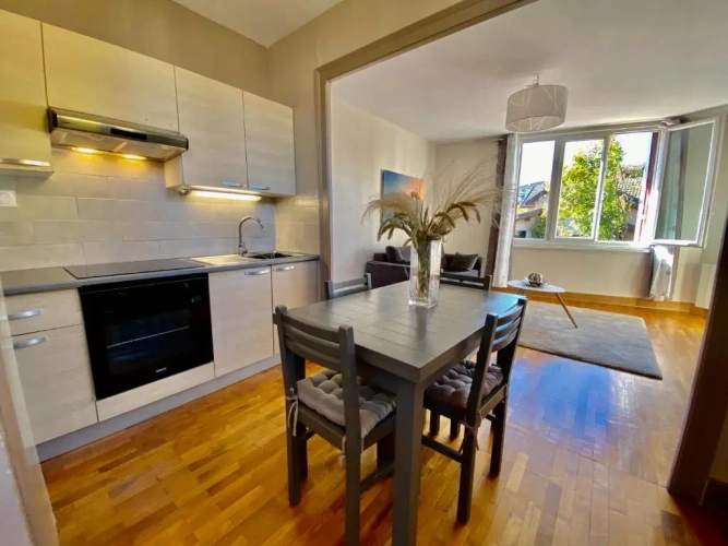 1 Bedroom Apartment