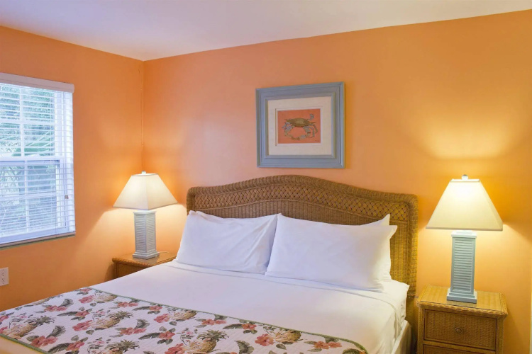Seaspray Surf Lodge