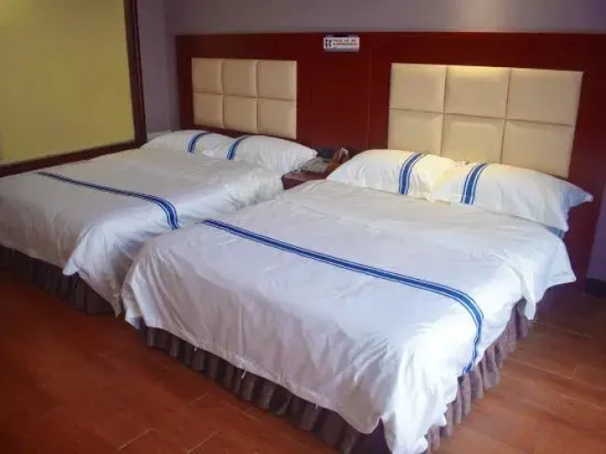 Green Hotel