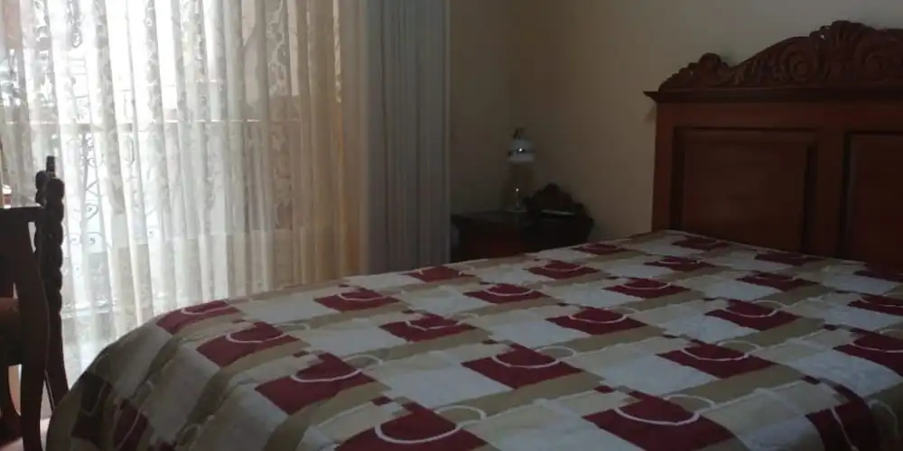 Hotel Dos Reynas