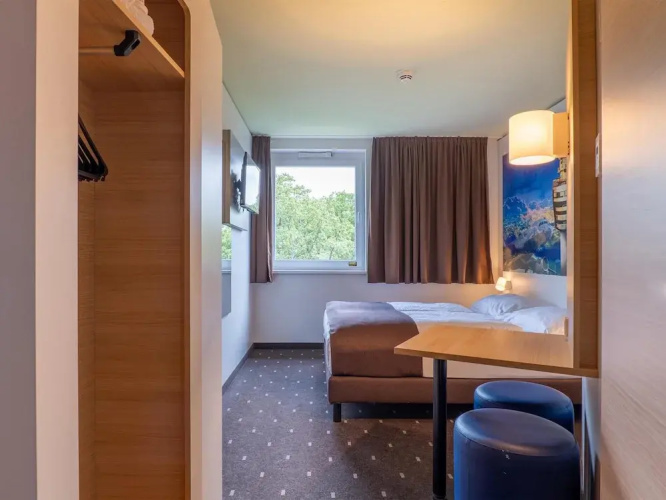 B&B HOTEL Stuttgart-Airport/Messe