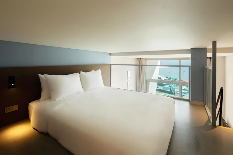 The Weekand Resort