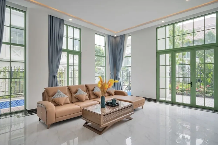 4 Bedrooms Luxury Villa