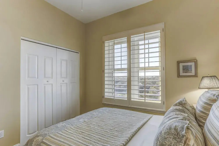 Oceanfront 5th-floor Condo With Balcony, Gorgeous Views & Pool Access