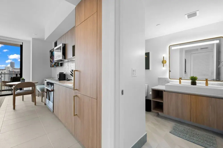 Elegant Studio with Panoramic City Views