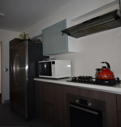 3 Bedrooms Apartment