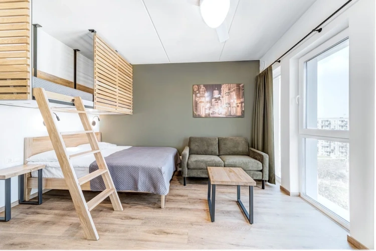 Deluxe Triple room with city view