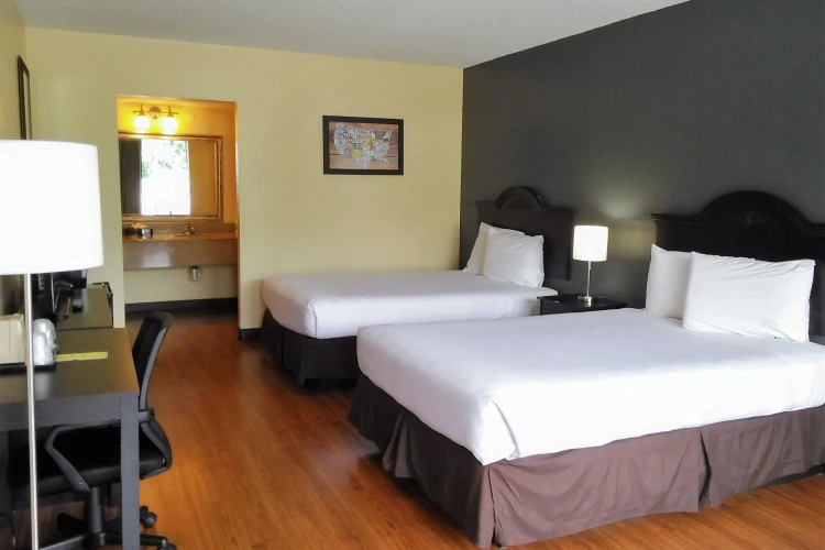 Standard Quadruple room