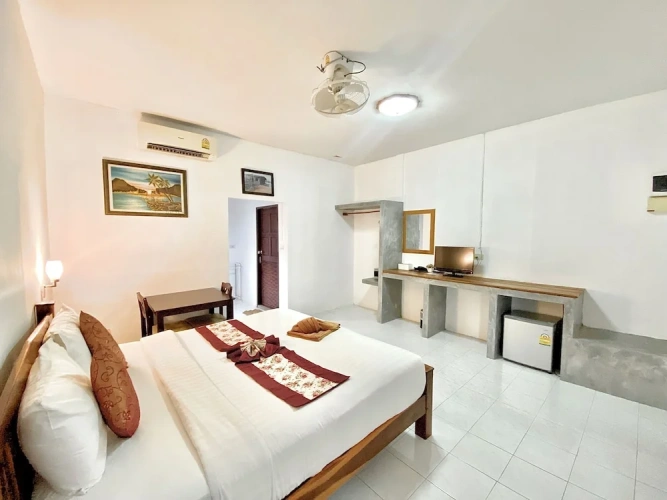 Standard room with balcony and with garden view