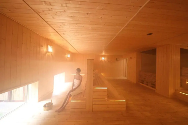 Yoko Onsen Quang Hanh
