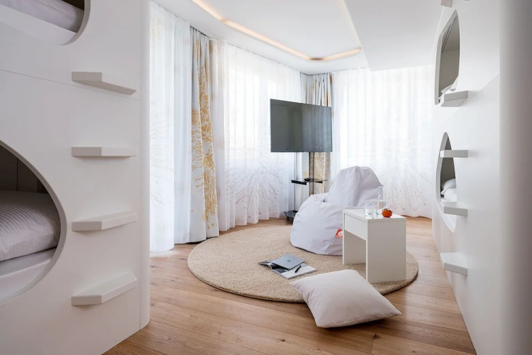 Neuro Campus Hotel