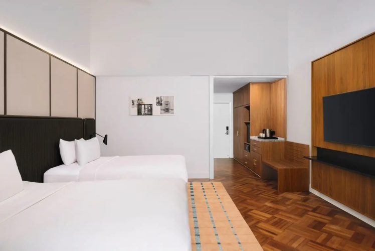 Premier Twin room with garden view