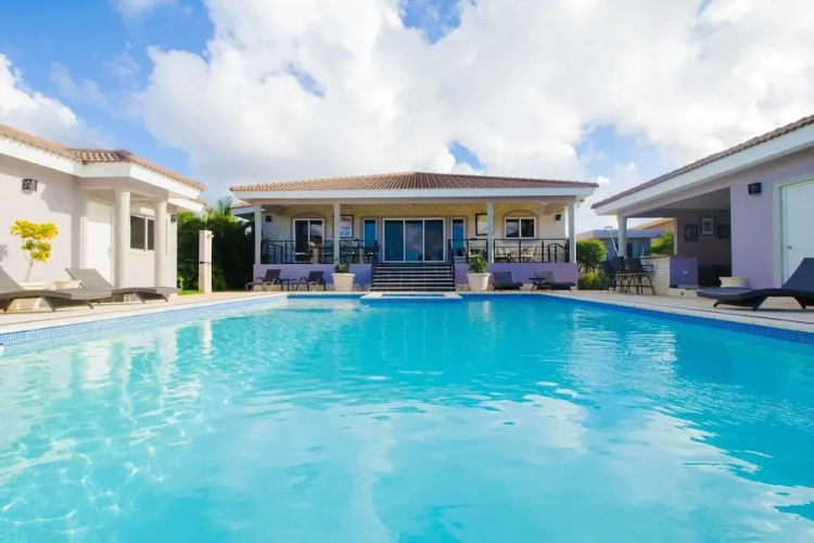 New! 6 Bedroom Ocean View