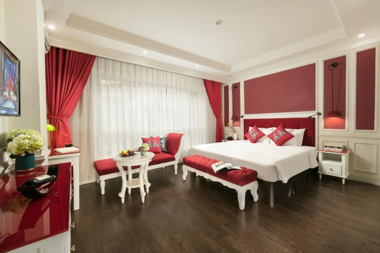 Executive Triple Family Suite with city view