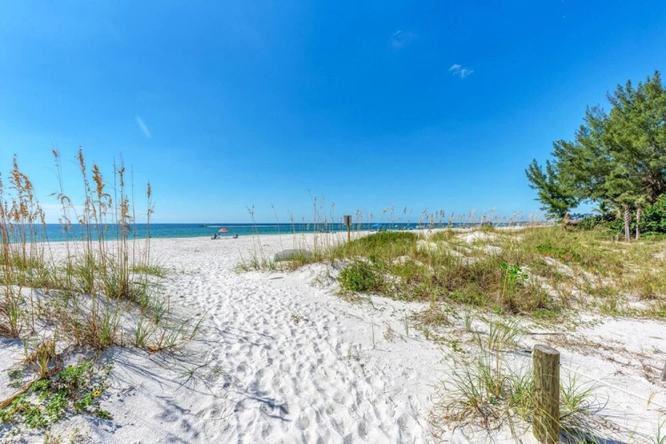 Anna Maria Island Edgewater Bungalow