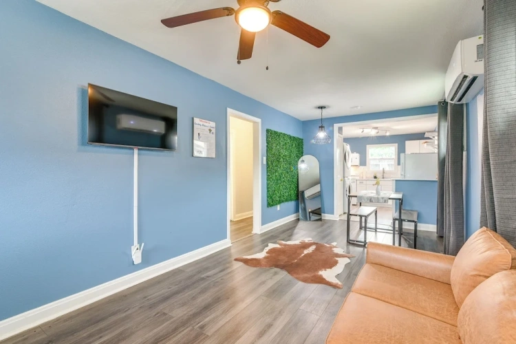2 Bedrooms Cottage
