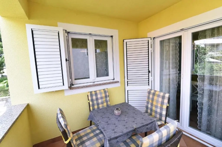 1 Bedroom Apartment with balcony and with view