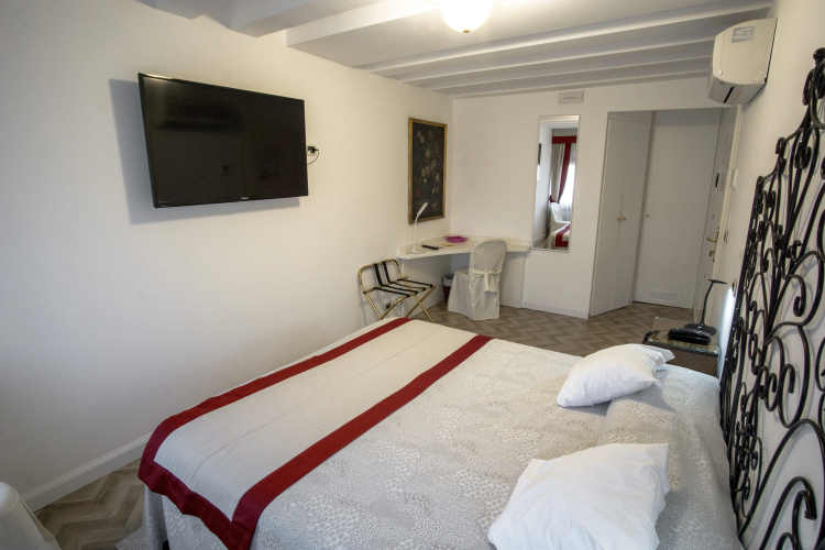 Hotel Antigo Trovatore