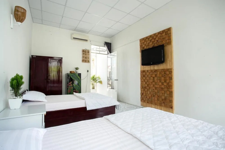 V3 Hostel