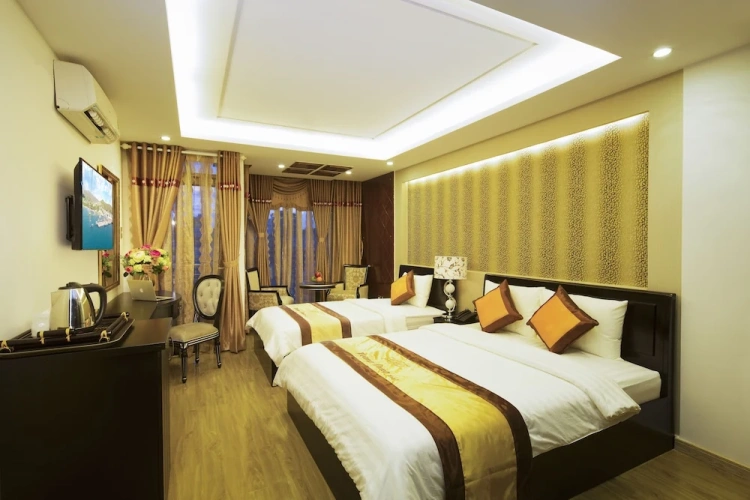 Standard Quadruple Family room with balcony