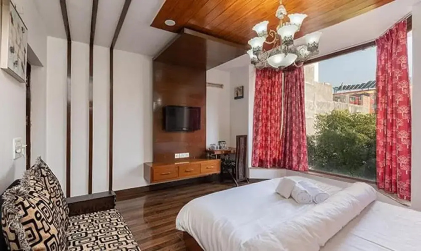 Fabhotel The Venessa