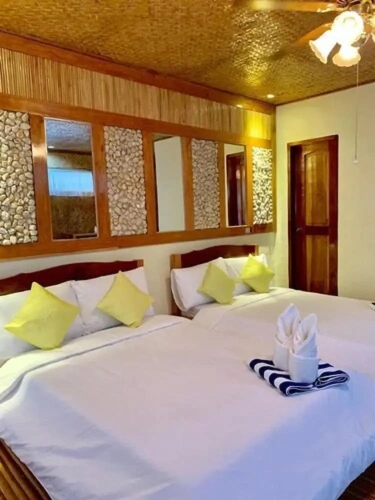 Deluxe Quadruple room