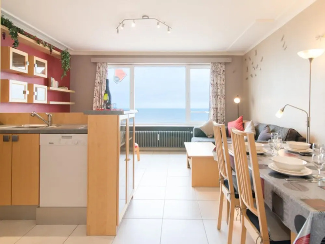 Spacious Apartment With sea View